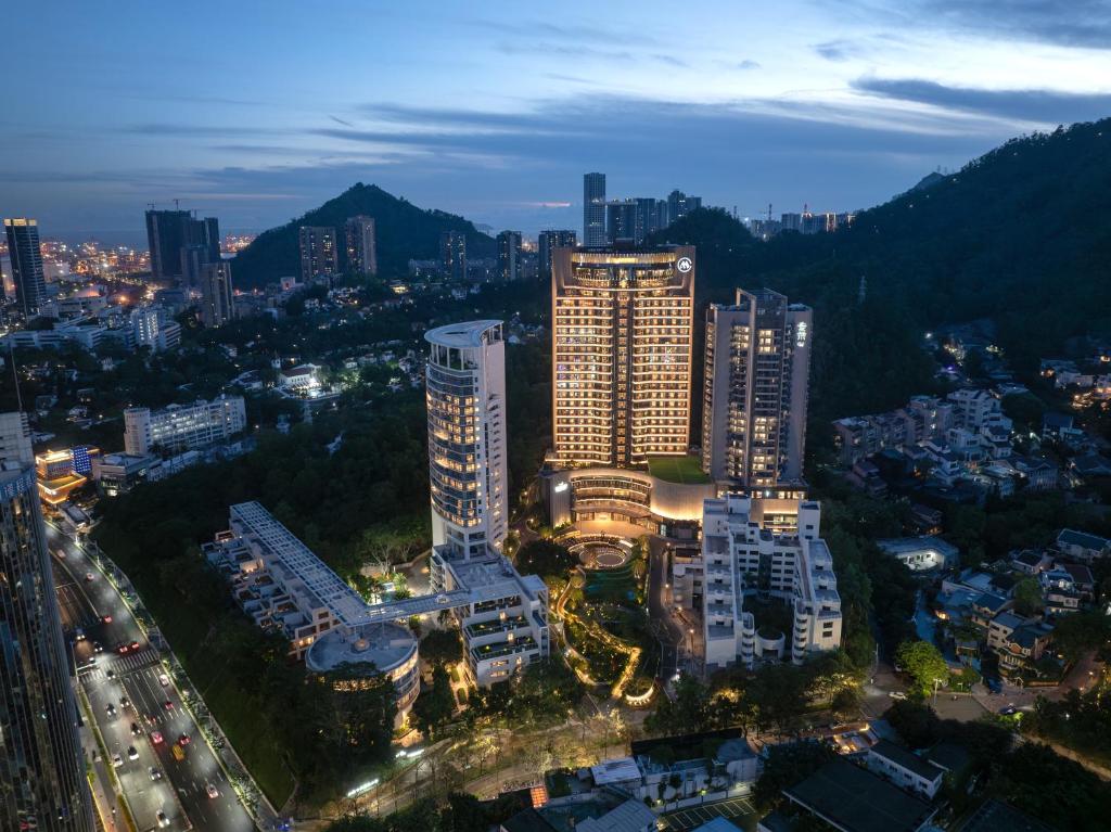 深圳南山伊敦酒店夜景